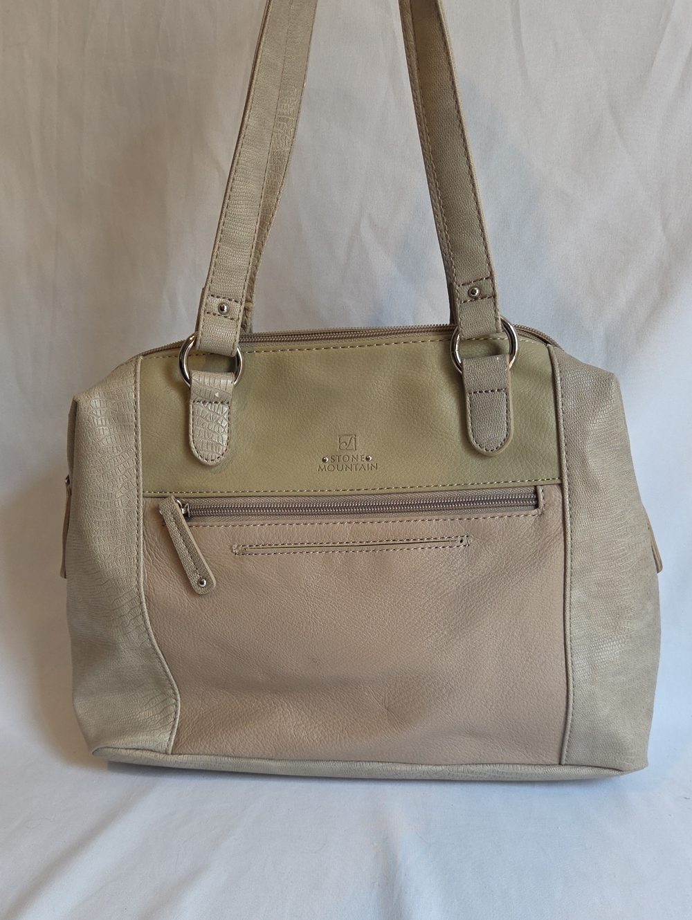 Stone Mountain Accessories Two-Tone Beige Shoulder Bag